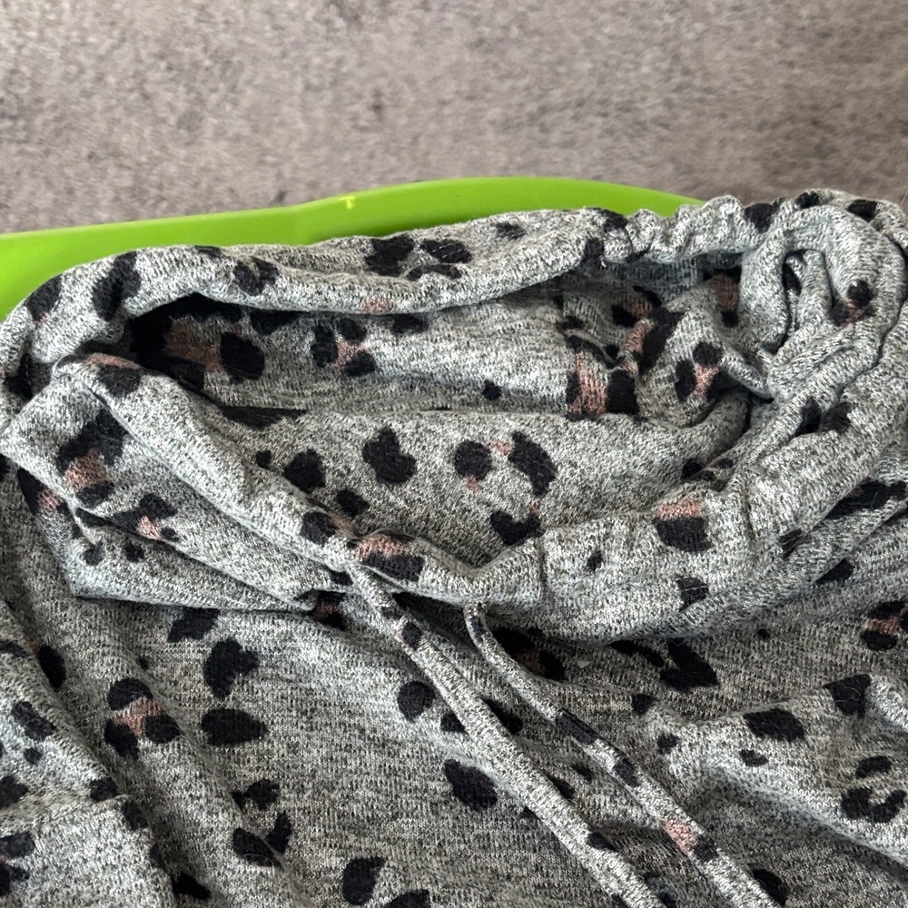 Maurices Gray Animal Print Set - Picture 10 of 14